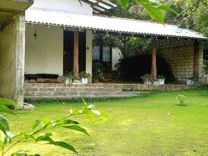 Dimond rock villa