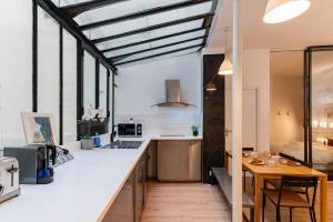 Saint germain sartre apartment