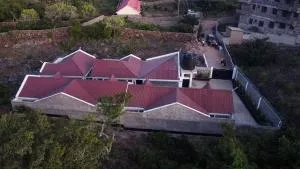 the white house Apartments - Emali