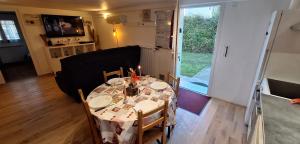 Superbe T2 avec jardin, piscine-enfant et parking