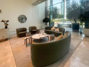 Unit Overlooking Burj Khalifa and Fountain View