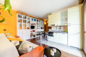 Bright and Quiet home with Terrace - M3 Lodi 10min