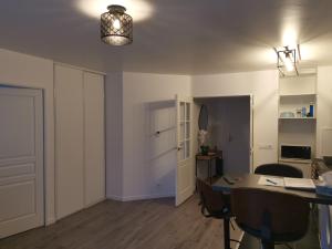 Appartement Cosy à Clichy, avec parking ,proche Paris!