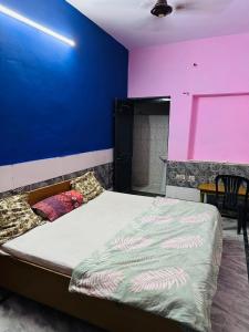 Chandra Guest House