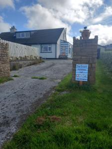 SEATADIS WILD ATLANTIC WAY Fab Sea views in Seatardis 2 Bedroom self contained holiday let F92D5X4