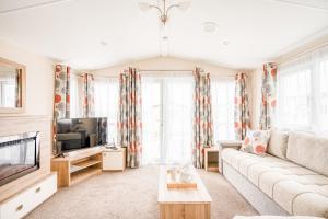 Meadow Lakes Holiday Park