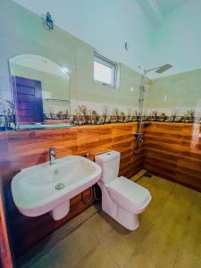 Ocean Wave Hikakduwa