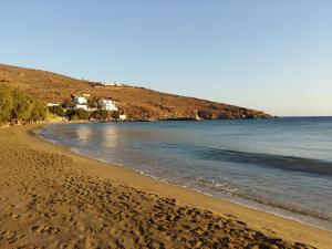 Sail Inn Tinos Greece