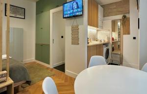 Studio Amelot, Charming & Pierre