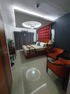 Luxury Studio Condominium at Horizon Towers