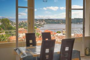 Appartements FRGK  Vue mer imprenable Villefranche : photos des chambres