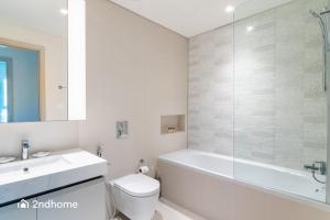 Sophisticated 1 Bedroom with Breathtaking Sea View