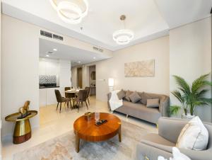 Lux 3BHK Apartment, High Floor in Business Bay with Canal Views