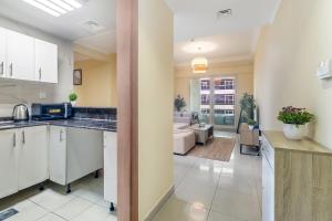 Bohemian 2 Bedroom Apartment in the Heart of Marina