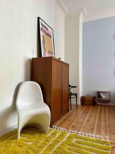 Colorful design 2room w balcony next Maybachufer