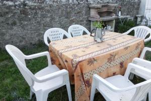 Maisons de vacances Maison de charme a Primelin avec jardin et parking prive : photos des chambres