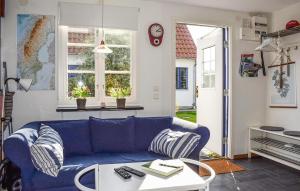 1 Bedroom Cozy Apartment In Brantevik