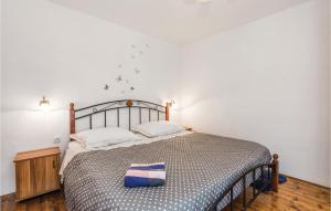 1 Bedroom Stunning Apartment In Lovran 