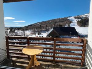 Hotels Hotel Perdrix : Chambre Double - Vue sur Montagne