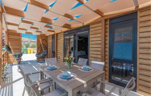 Gorgeous Home In Brodarica