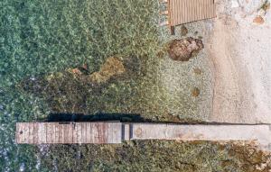 3 Bedroom Lovely Home In Dobropoljana