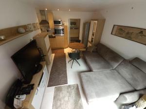 FeWo Monarchenhügel in Seenähe, Garten, Terrasse, Carport mit Wallbox