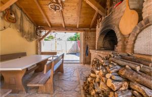 1 Bedroom Cozy Apartment In Kakma