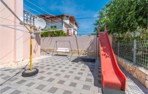 1 Bedroom Cozy Apartment In Kakma