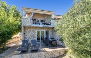 Amazing Apartment In Dobropoljana