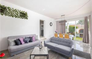 Cozy Home In Dugopolje