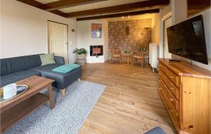 3 Bedroom Gorgeous Home In Moddergat