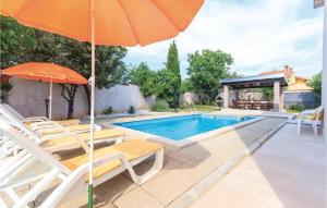 Cozy Home In Pula With Kitchen