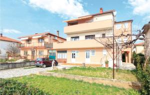 Awesome Apartment In Pula With Wifi