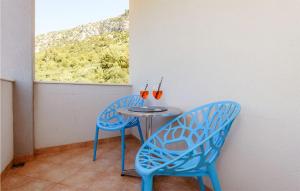 Amazing Apartment In Klek With Wifi