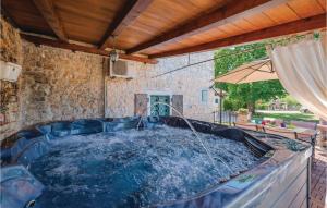 1 Bedroom Amazing Home In Bacva