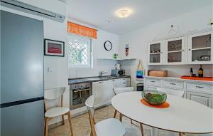 Stunning Home In Viganj