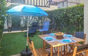 1 Bedroom Gorgeous Apartment In Cabourg