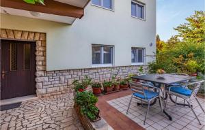 1 Bedroom Nice Apartment In Premantura