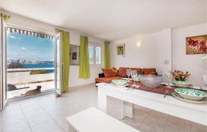 Pet Friendly Apartment In Klenovica