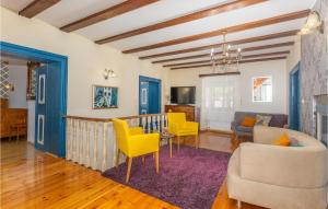 4 Bedroom Awesome Apartment In Kastav 