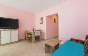 Gorgeous Apartment In Matulji With Wifi