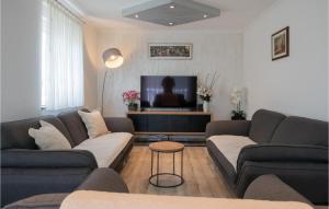 Lovely Home In Imotski