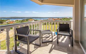 3 Bedroom Lovely Home In Banjol