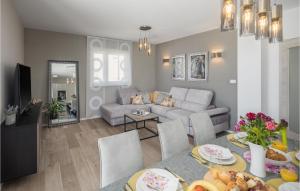 Cozy Home In Pula With Wifi