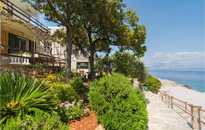 Holiday Home Zastrazisce 13