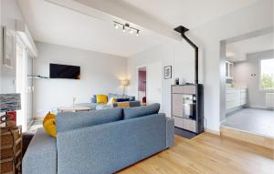 Lovely Home In Saint-Germain-Sur-Ay