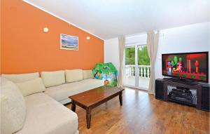 Holiday Home Okrug Gornji 73 With Outdoor Swimmingpool