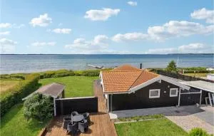 4 Bedroom Cozy Home In Assens - Gelsted