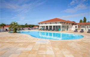 Appartements Beautiful Apartment In Cassen : photos des chambres