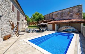 Cozy Home In Vele Mune With Wifi